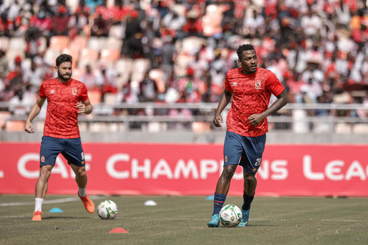 الاهلي يتنازل عن صدارة مجموعته