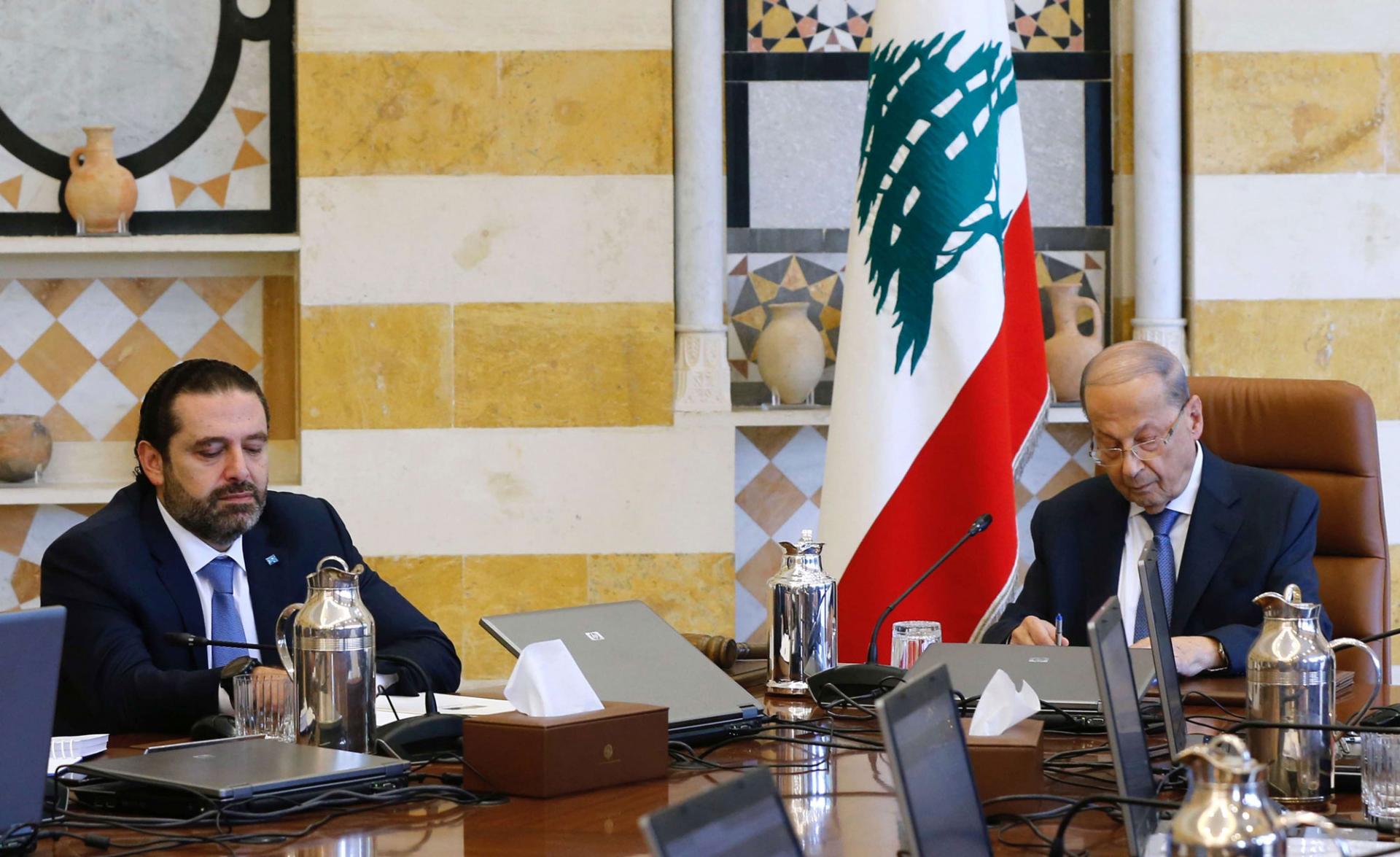عون لا يريد احتكار شخص لعملية التأليف في اطار خلافه مع سعد الحريري