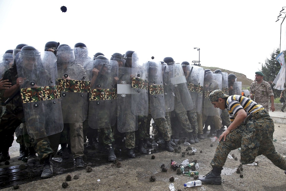 إيران دابت على اخماد اي تحرك احتجاجي مناوئ للنظام بالقوة