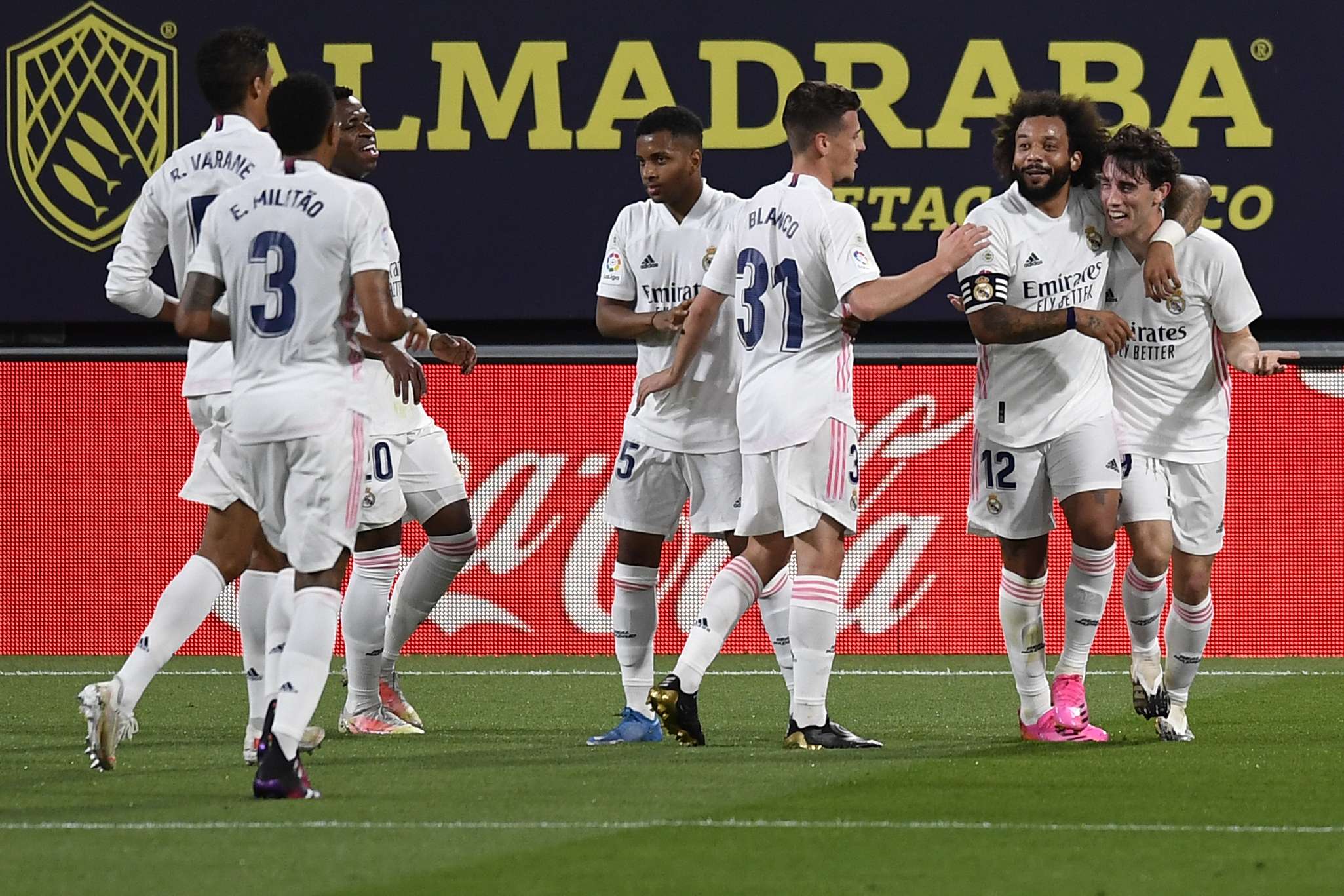 ريال يرد اعتباره امام قادش