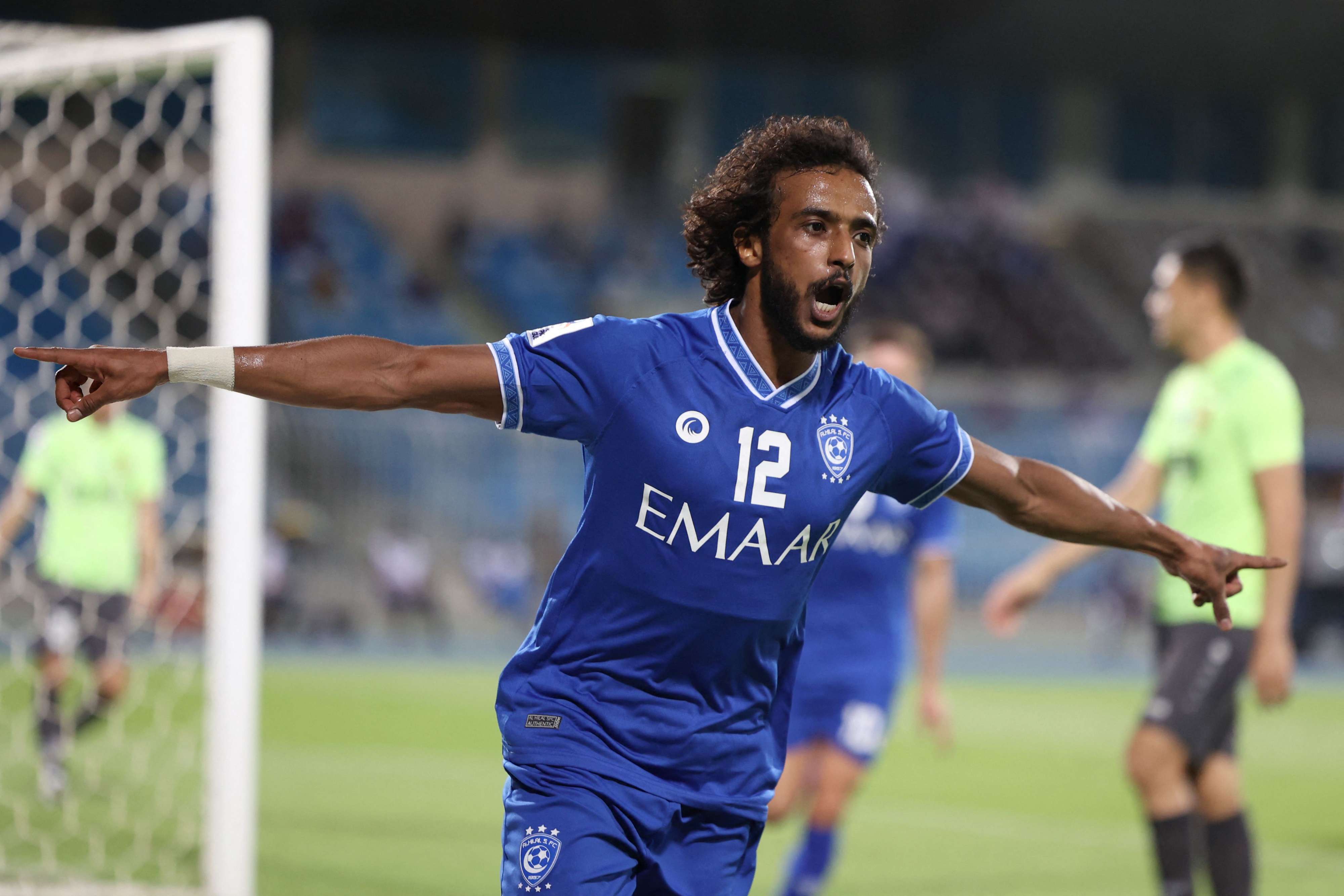 الهلال ينتفض بفوز كبير
