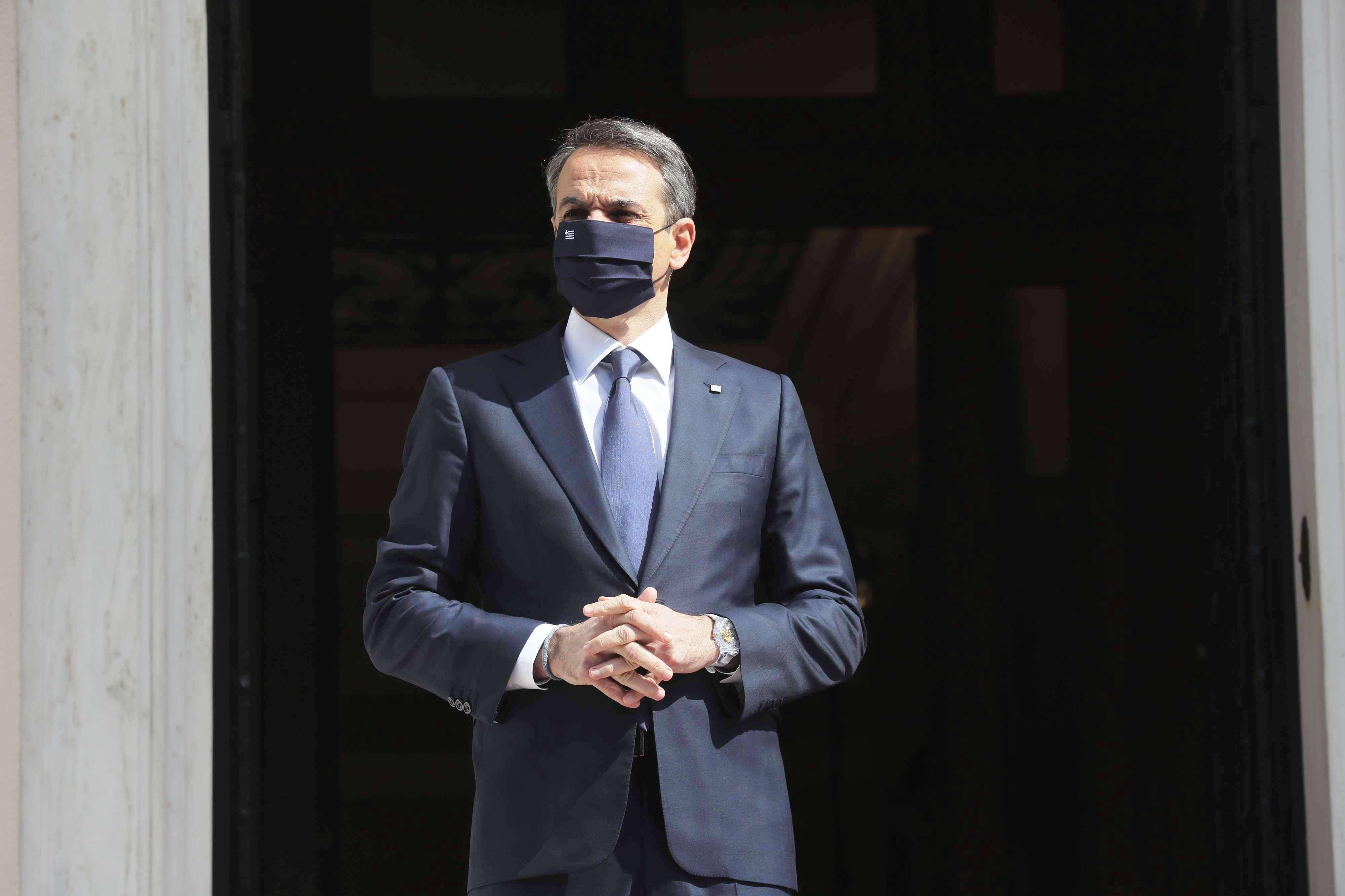 رئيس الوزراء كيرياكوس ميتسوتاكيس