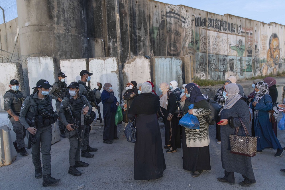 قمع الفلسطنيين