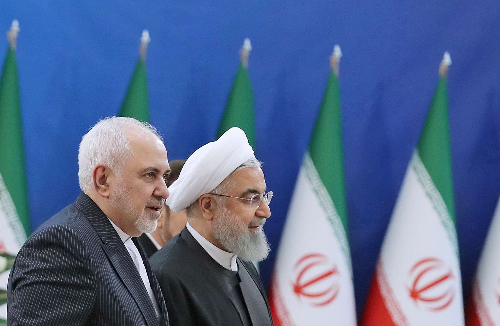 الرئيس الايراني يثق في وزير خارجيته ويعتبر التسريبات مؤامرة