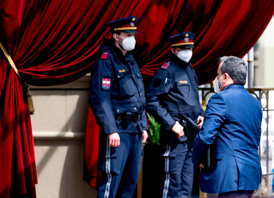 واشنطن تعرب عن قلقها ازاء إزاء رغبة مسؤولي إيران في التوصل لتفاهم يعيدهما للاتفاق النووي للعام 2015