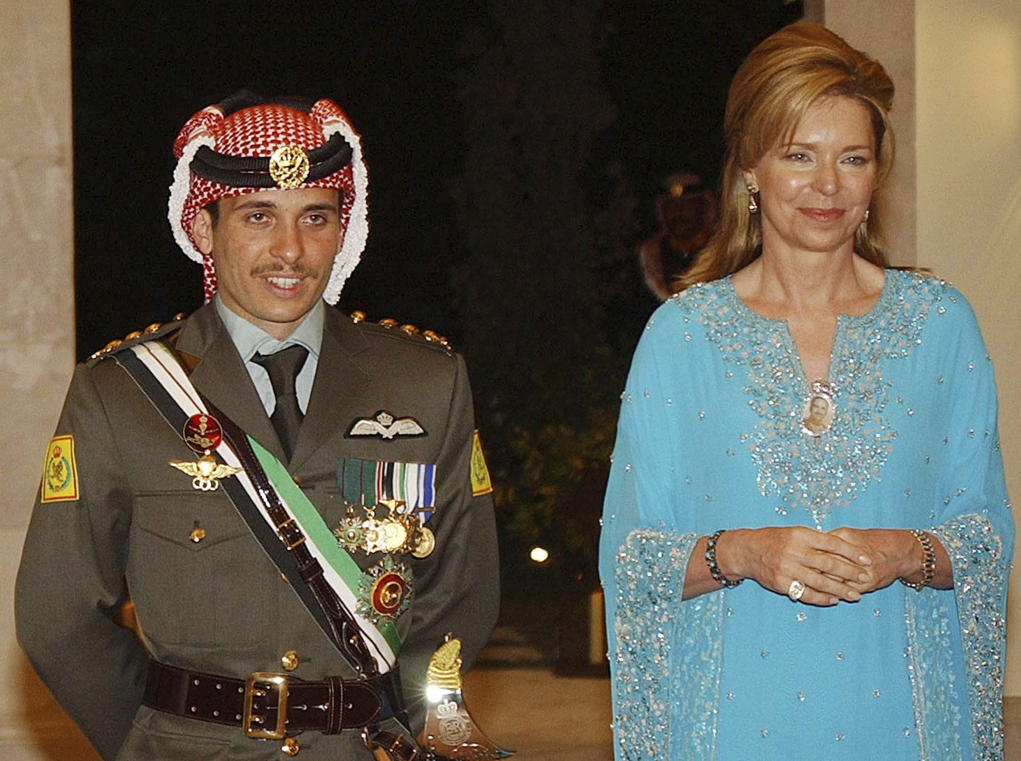 الملكة نور تتابع الأزمة من الولايات المتحدة