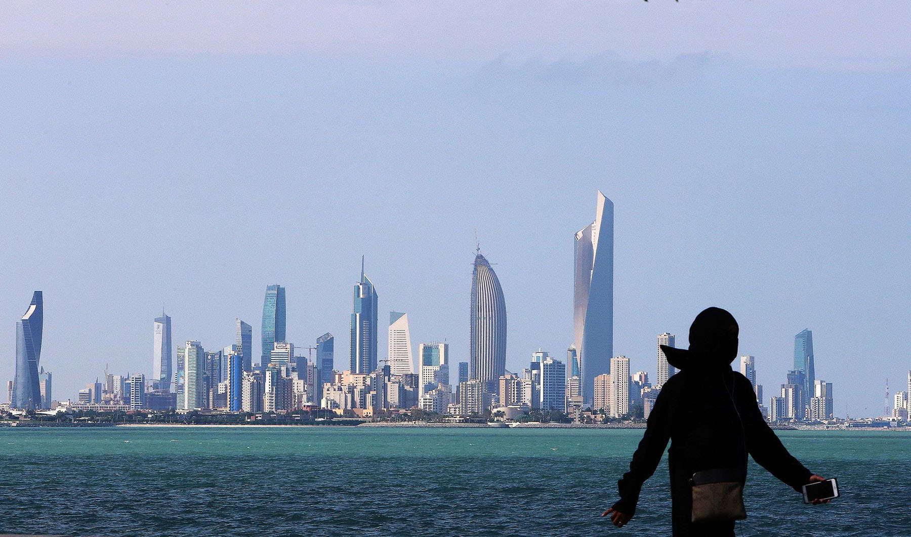 الشارع الكويتي لا يجد في المتصدرين للمشهد السياسي أهلية تعكس طموحاته وآماله