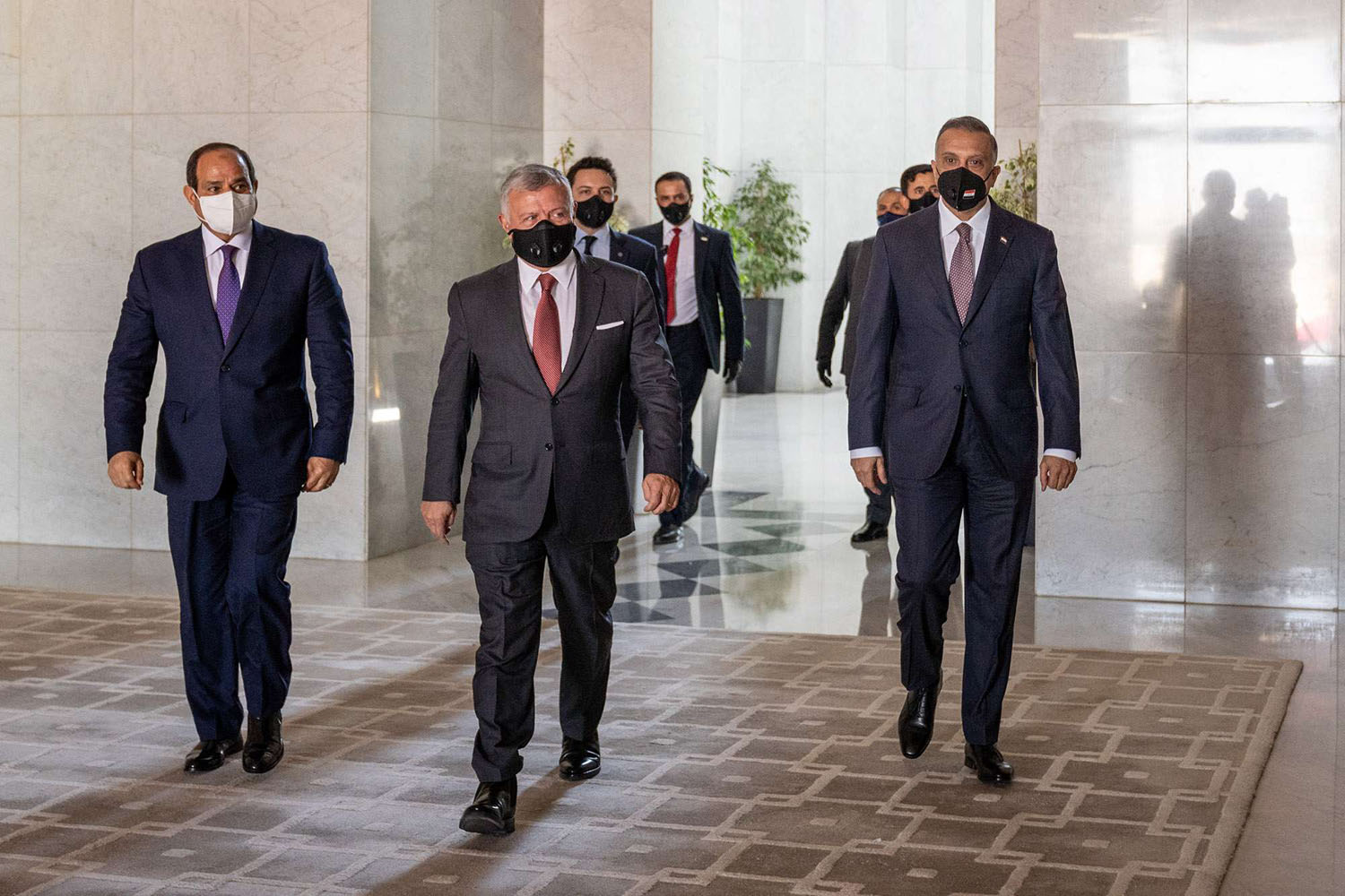 خطوة شكلية تصب في صالح الكاظمي عشية الانتخابات