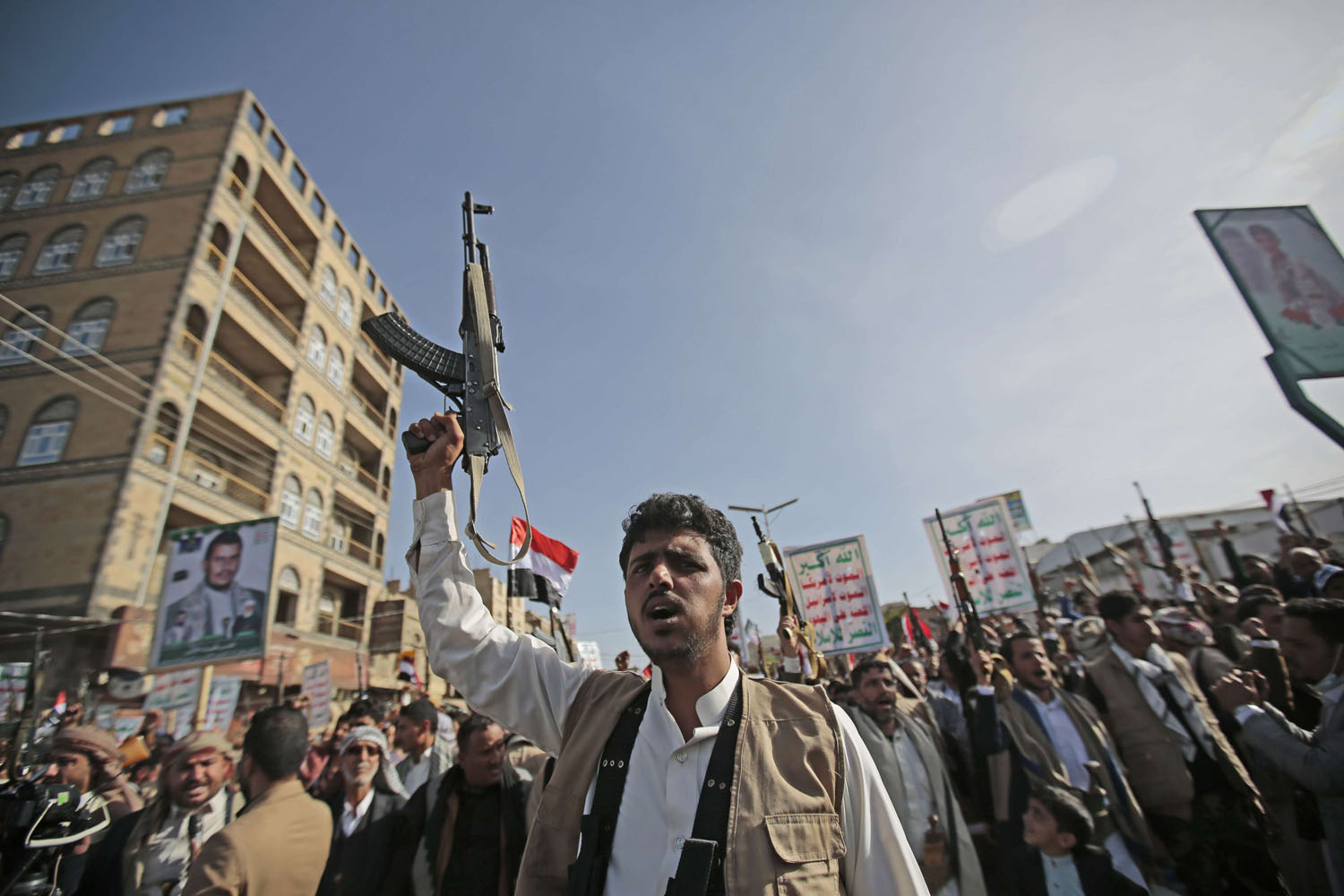 الحوثيون يراكمون هزائمهم في معركة السيطرة على مأرب