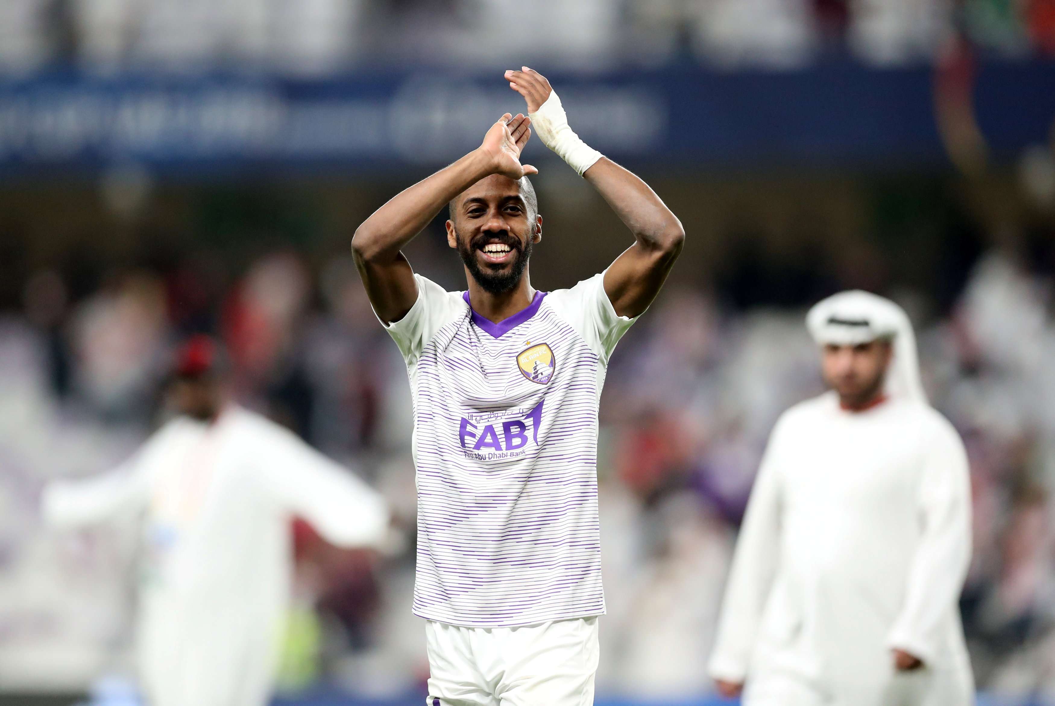 فريق 'الزعيم العيناوي' يتمسك بالصدارة برصيد 12 نقطة