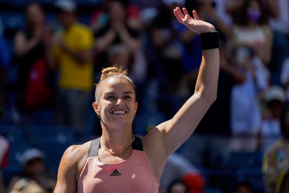 لاعبة التنس اليونانية تضرب موعدا في الدور التالي مع الكندية أندرييسكو