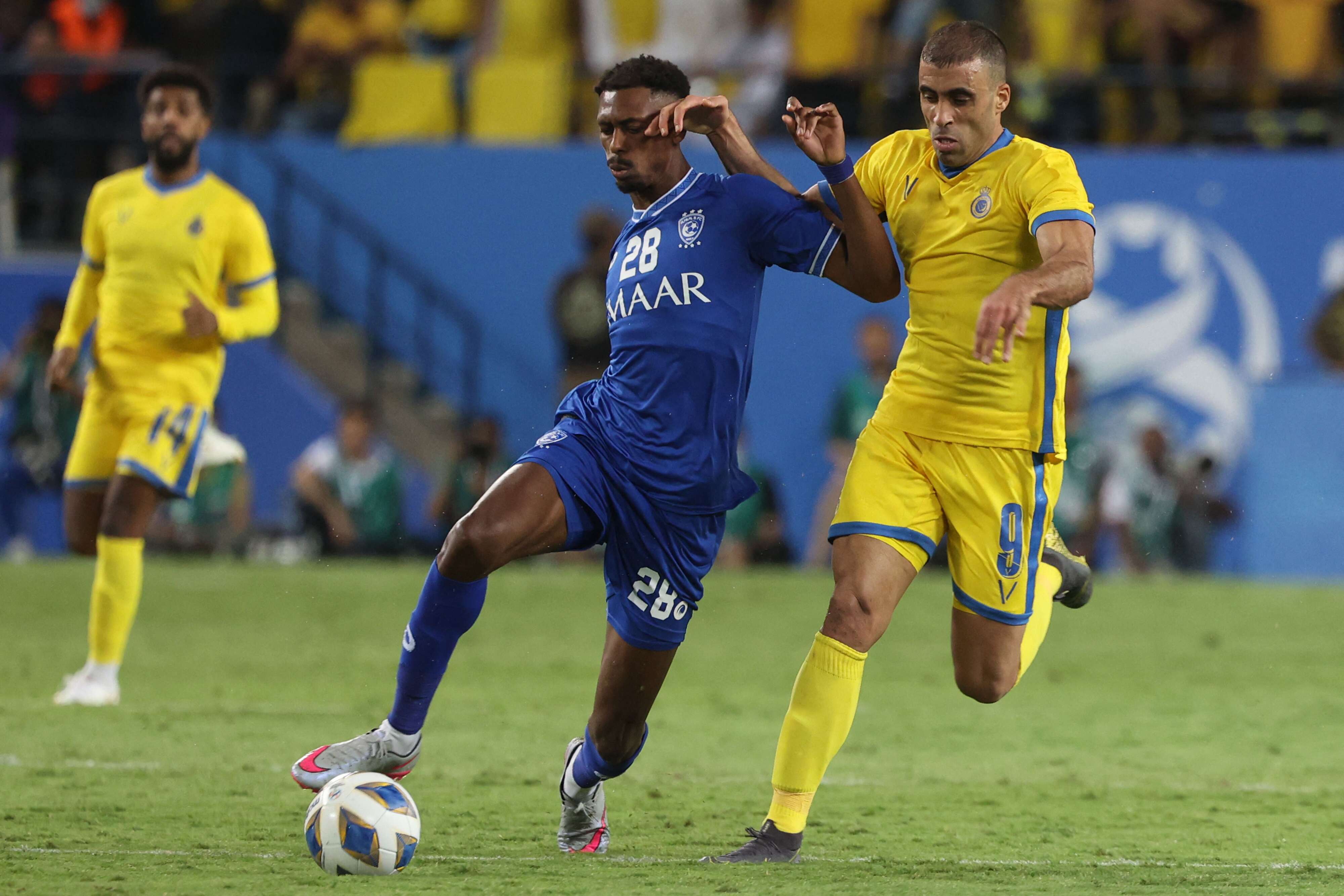 الهلال يحقق فوزًا مستحقا على النصر