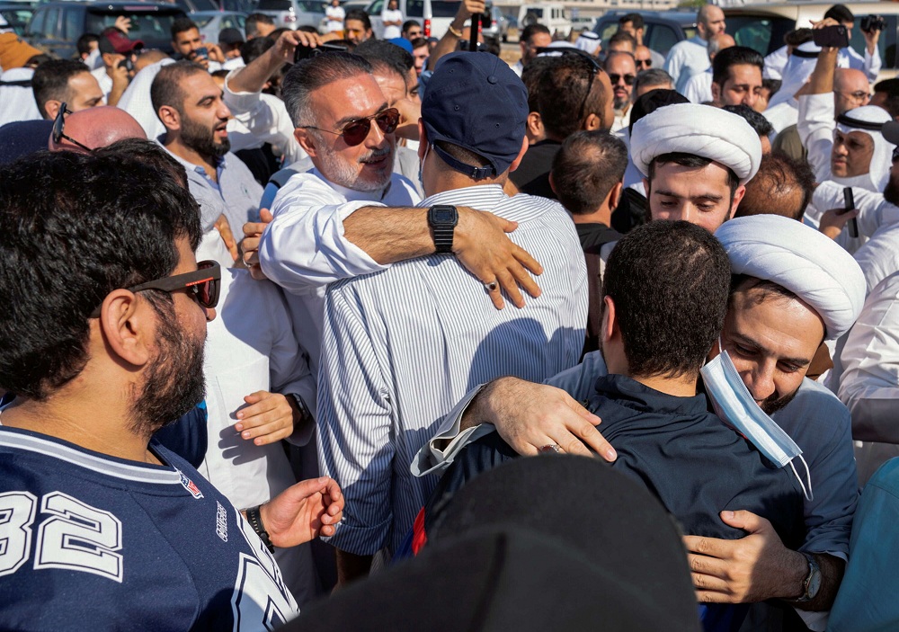 العفو الأميري شمل نحو 20 سجينا بينهم عدد من الشيعة المتهمين بالتجسس صالح إيران وحزب الله