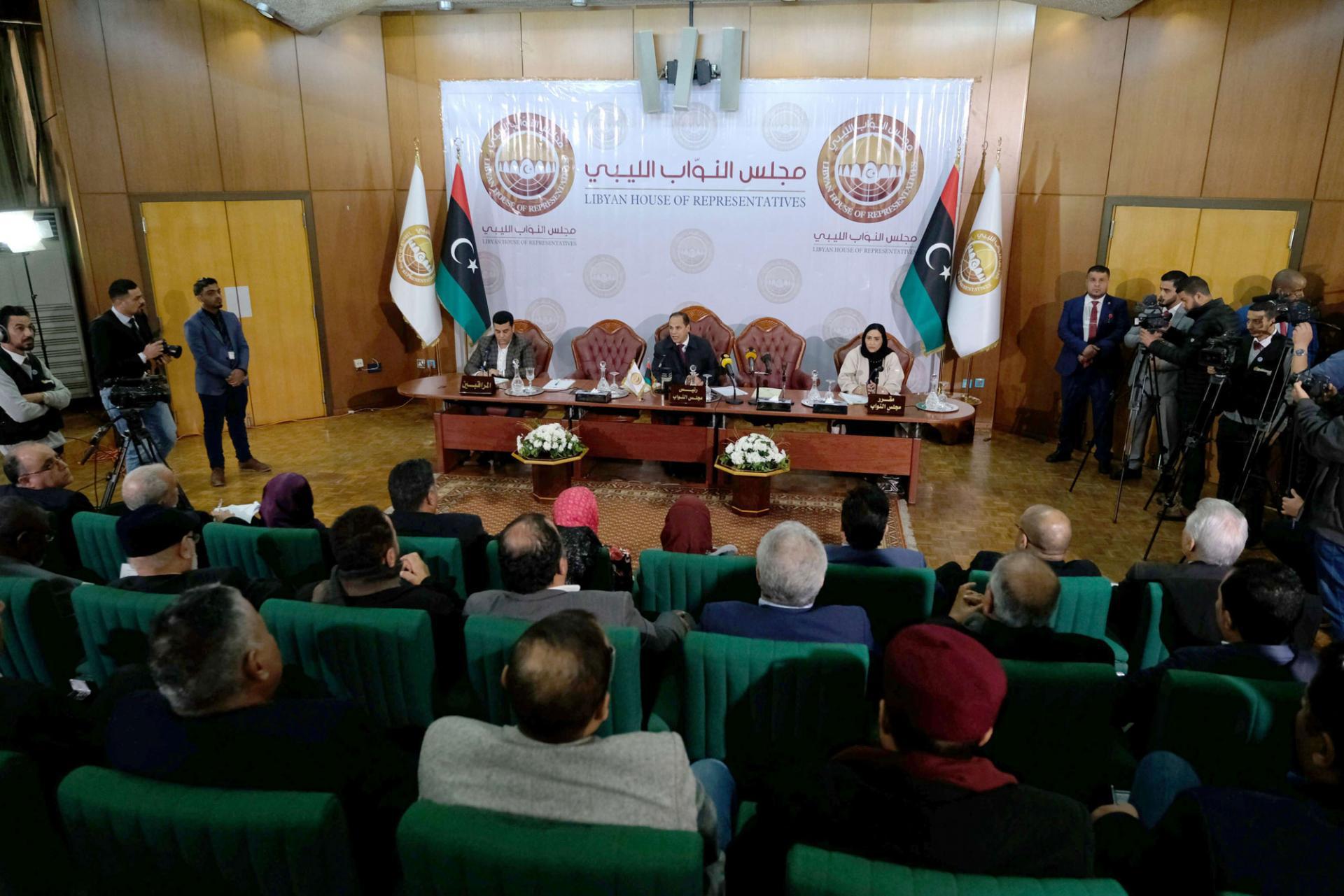 الازمة السياسية انعكست في البرلمان
