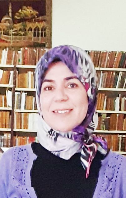 'محابري في الظل، تحاول رسم اللامكان'