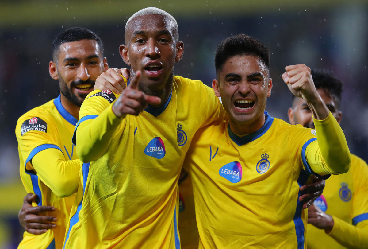  النصر في دائرة المنافسة على اللقب