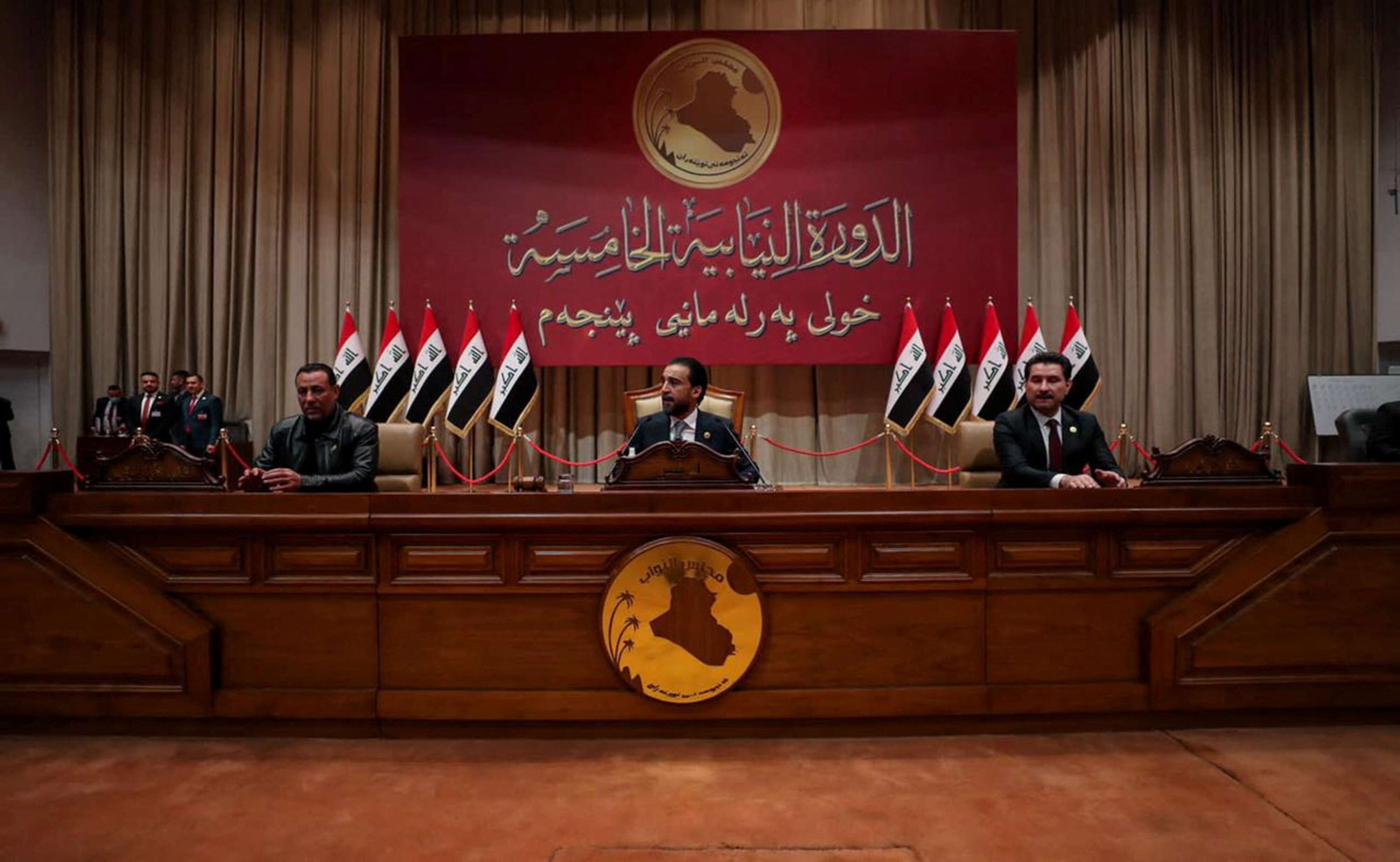 أولى الجلسات تمر بعد اضطراب وشجار
