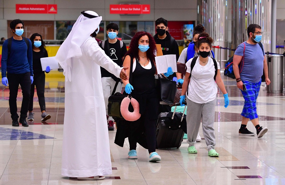 زوار الإمارات الأجانب يؤكدون أنهم يشعرون بالأمان 