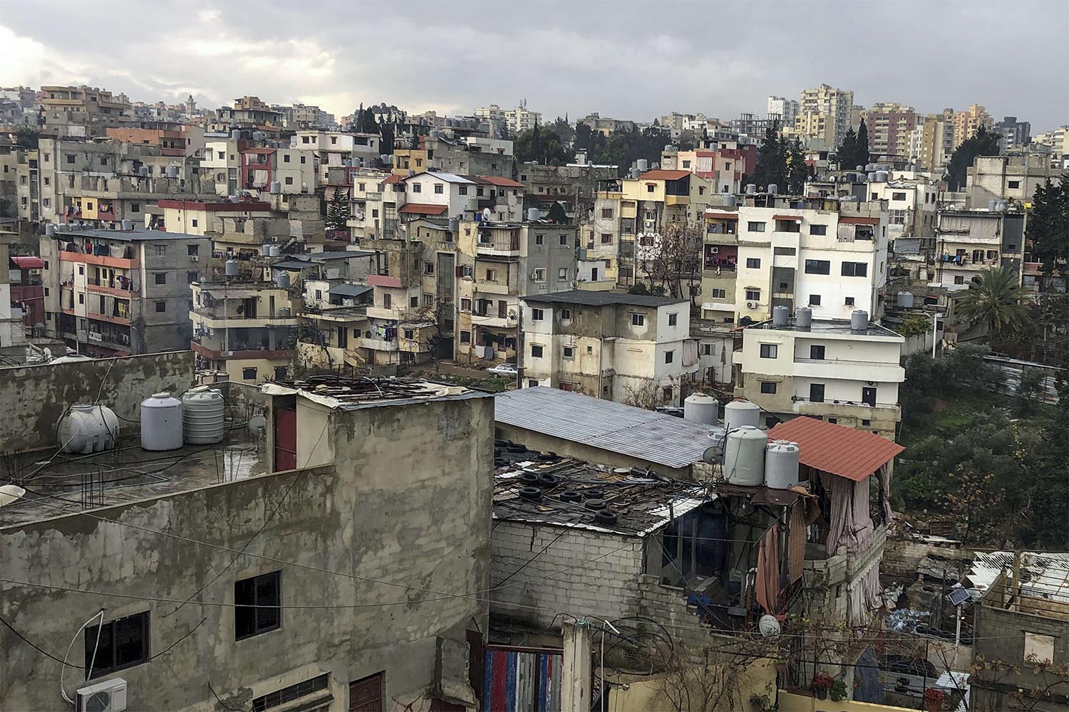 The numbers of Lebanese apparently joining IS is nowhere near the hundreds who went to neighbouring Syria to join rebels there