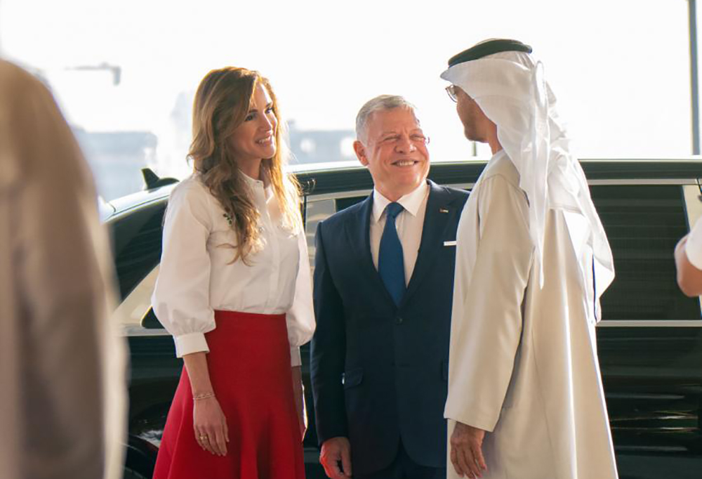 الملك عبدالله الثاني وزوجته يفوزان بجائزة زايد للاخوة الانسانية مناصفة مع منظمة خيرية