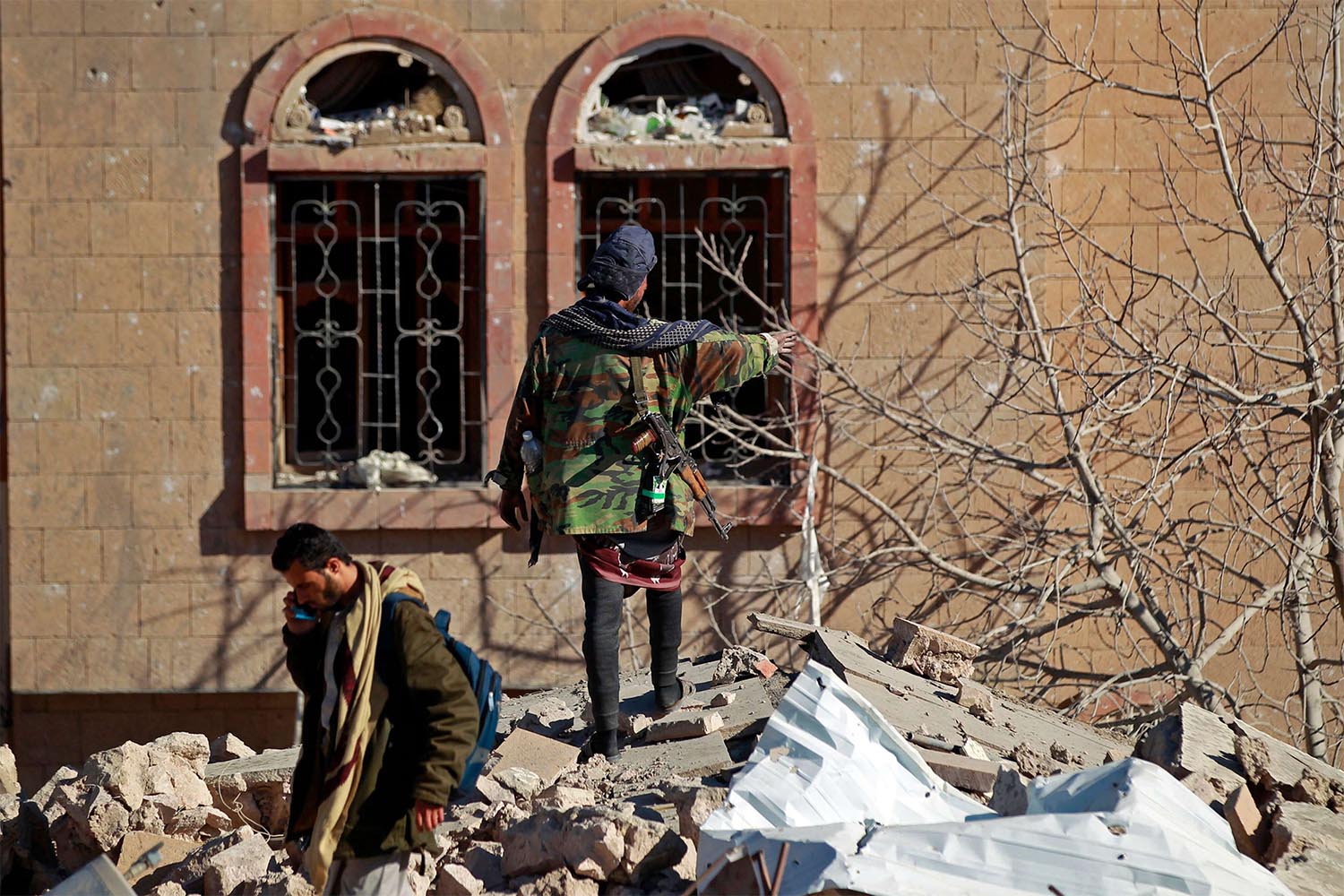 The bombing targeted a ground station for satellites in the vicinity of the telecommunication ministry in Sanaa