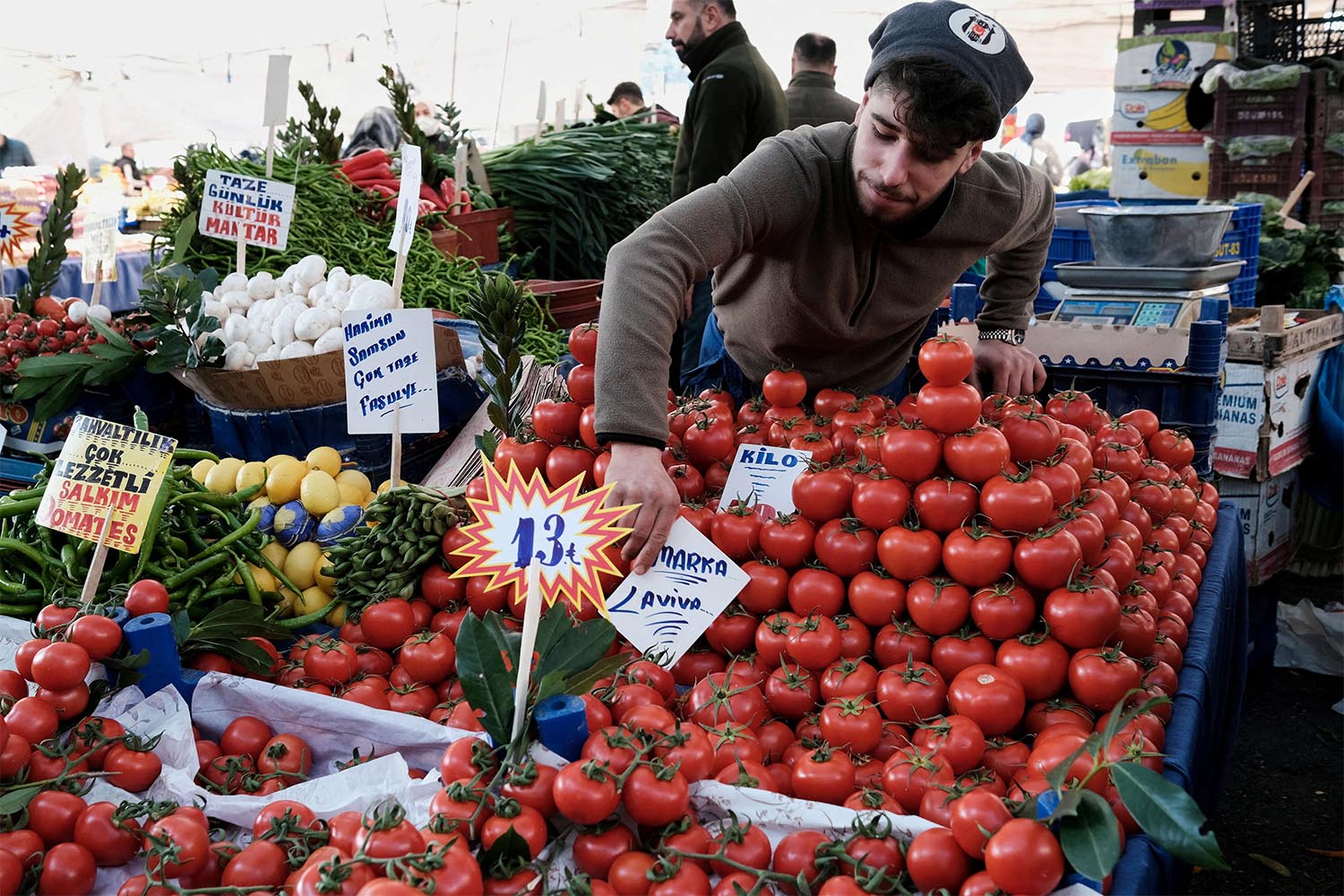 The yearly increase in food prices was more than 55%