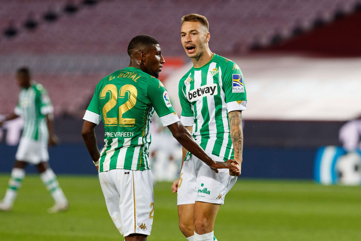 فريق 'لوس فيرديبلانكوس' يلتقي فالنسيا وعينه على اللقب الثالث في مسيرته 