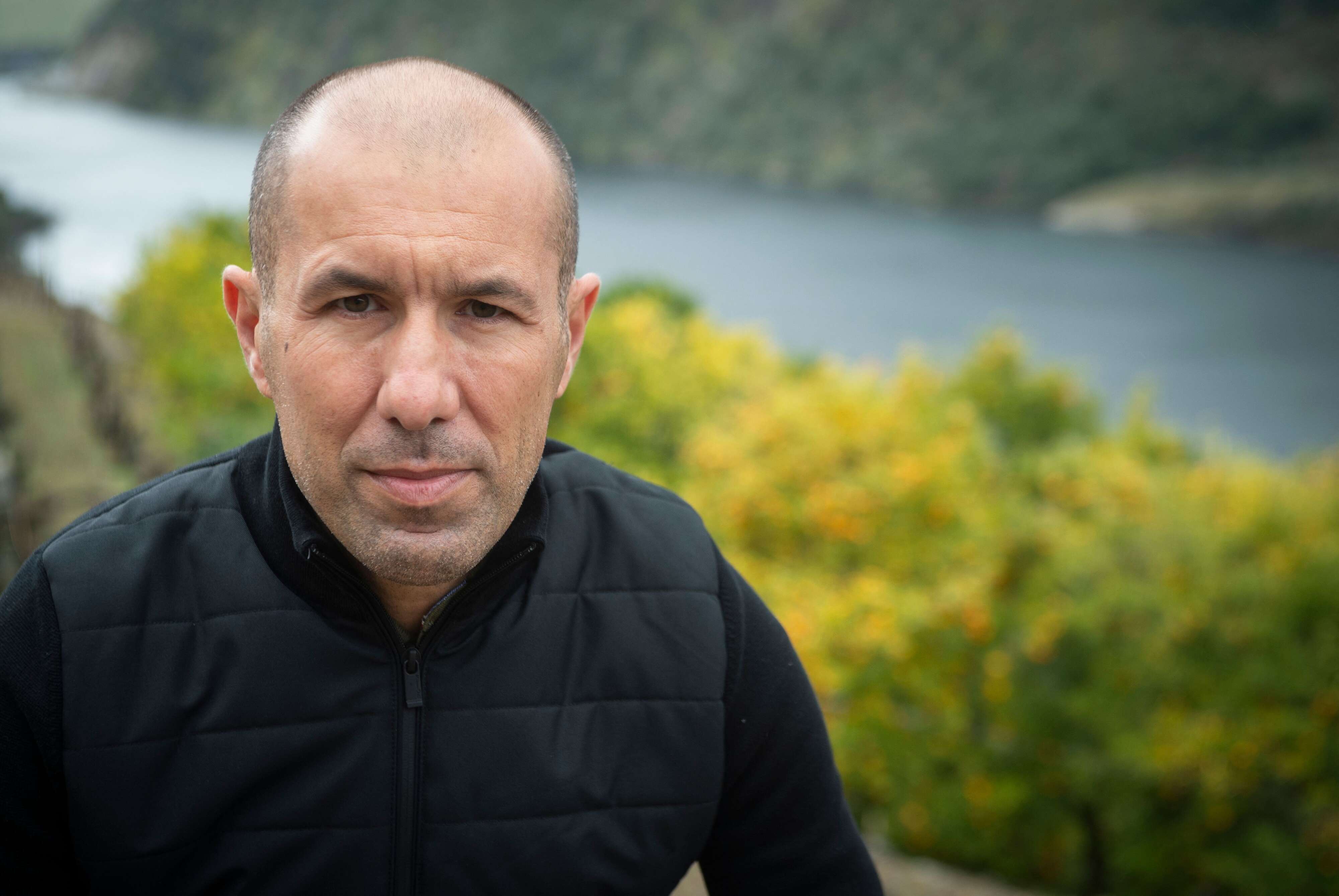 المدرب البرتغالي يشيد بنجوم البرتغال وقدرتهم على التأهل للعرس العالمي