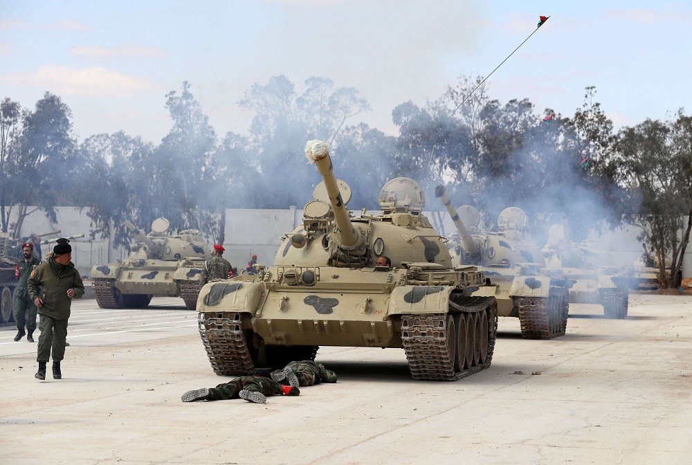 استعراض قوة في مصراتة الداعمة للدبيبة يوم أداء حكومة باشاغا اليمين في طبرق