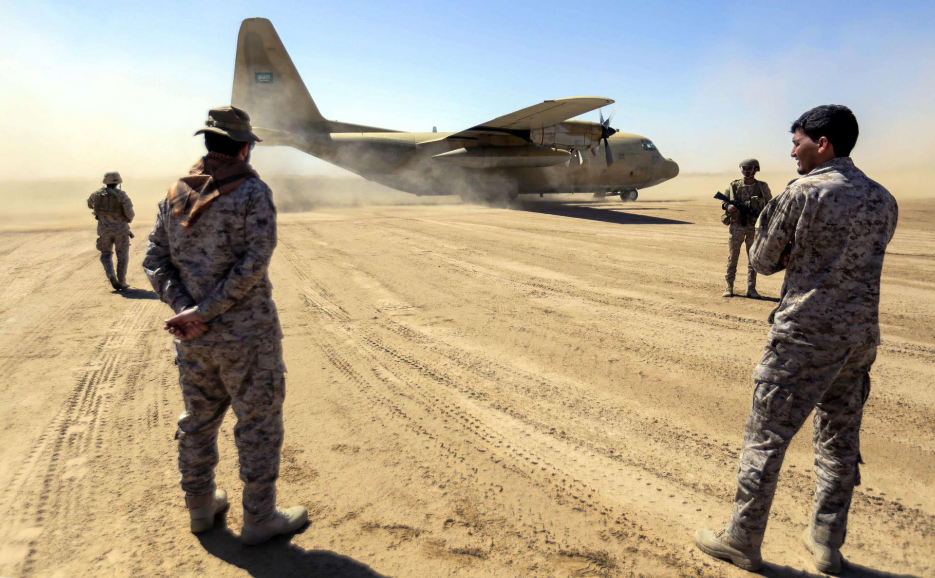 التحالف العربي لا يزال يعطي مجالا للحلول السلمية لانهاء الازمة لكن يده على  الزناد