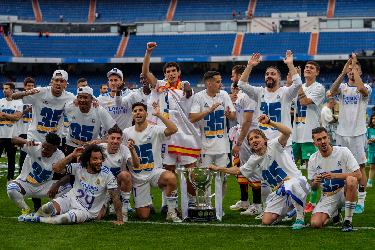 ريال يكتب التاريخ