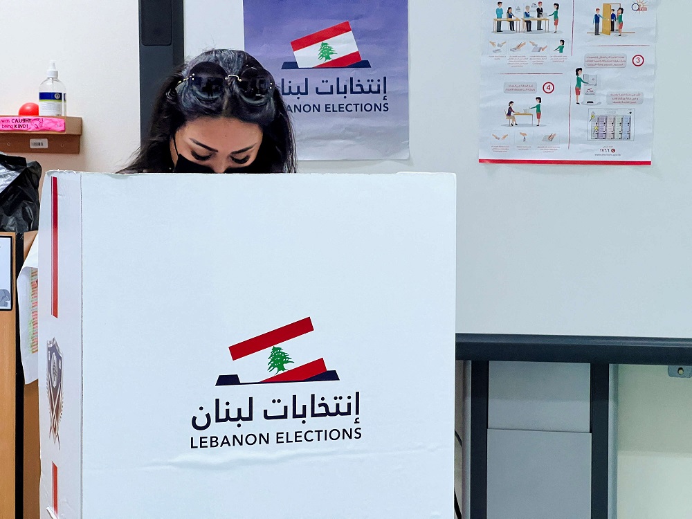 تحسين الوضع الاقتصادي المتدهور سيكون المحدد الاول للناخب اللبناني