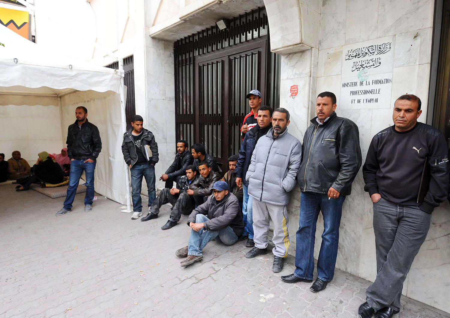 الكثير من التونسيين يعتقدون أن الفوسفات كفيل بحل مشاكل البطالة والفقر