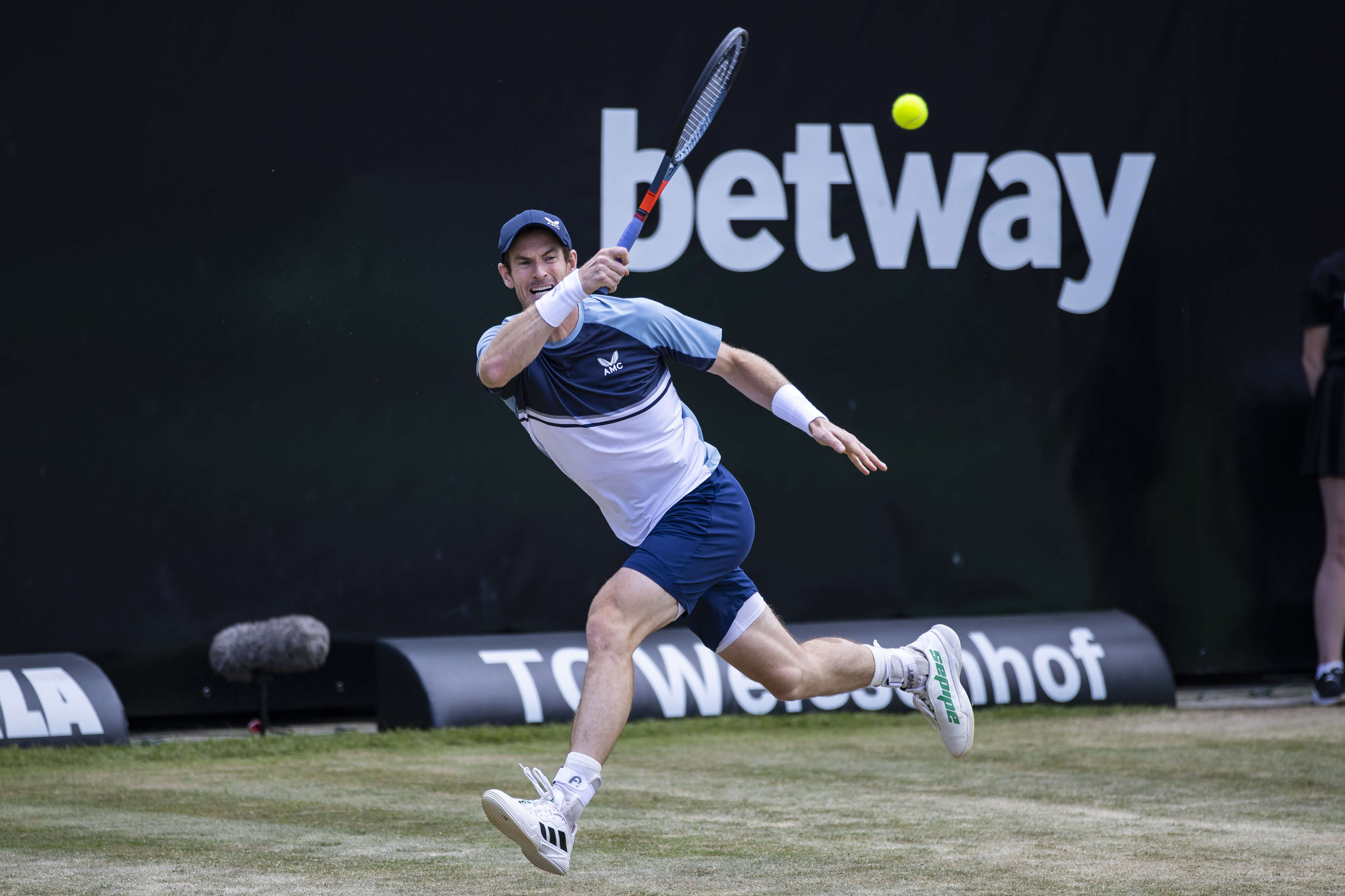 لاعب التنس البريطاني يقترب من نادي المصنفين الخمسين الاوائل للمرة الاولى منذ أكثر من أربع سنوات