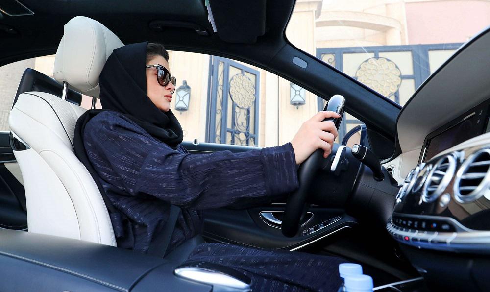 الامير محمد منح المراة السعودية الكثير من الحقوق على غرار الحق في قيادة السيارة