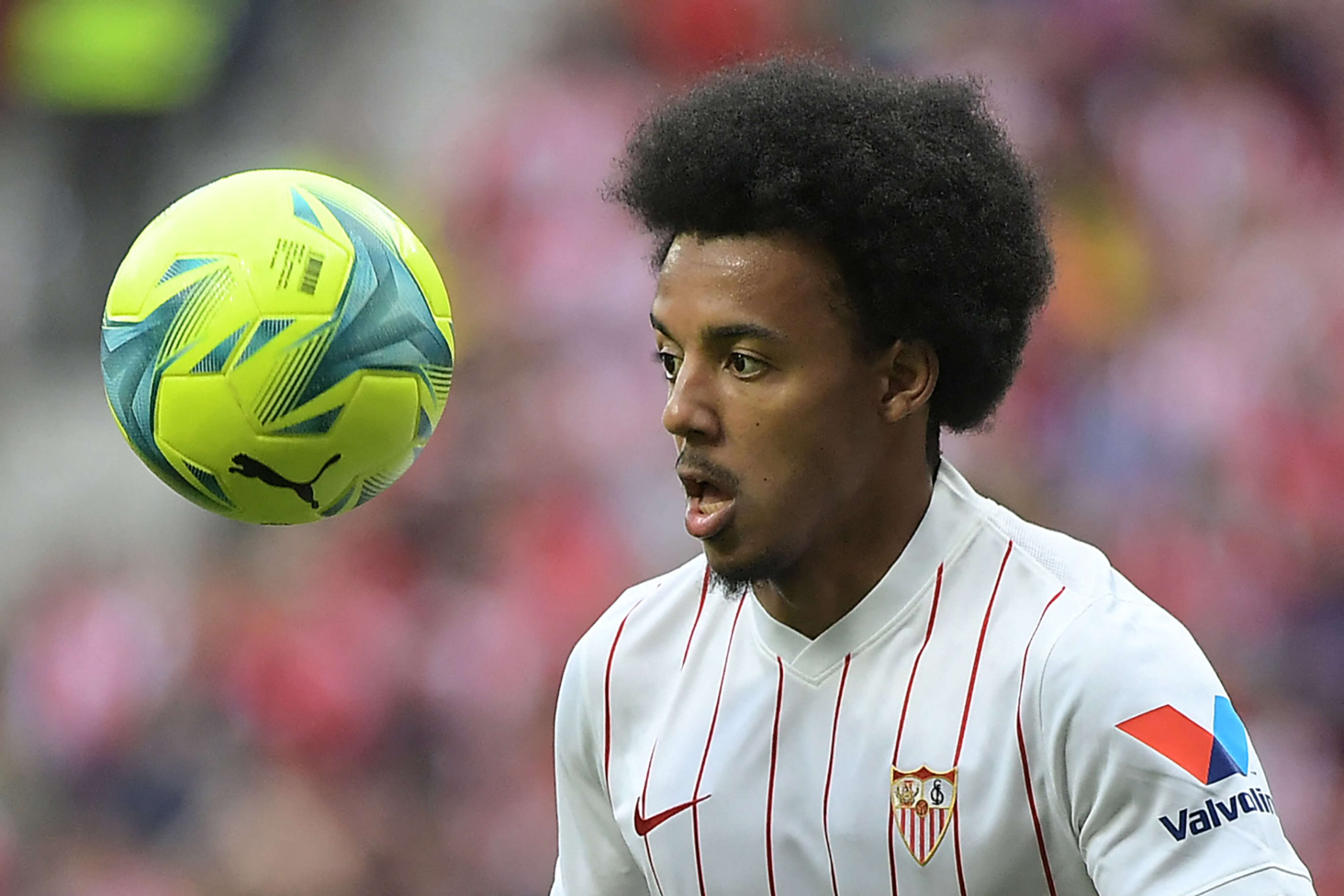 كونديه سعيد بانتقاله لبرشلونة 