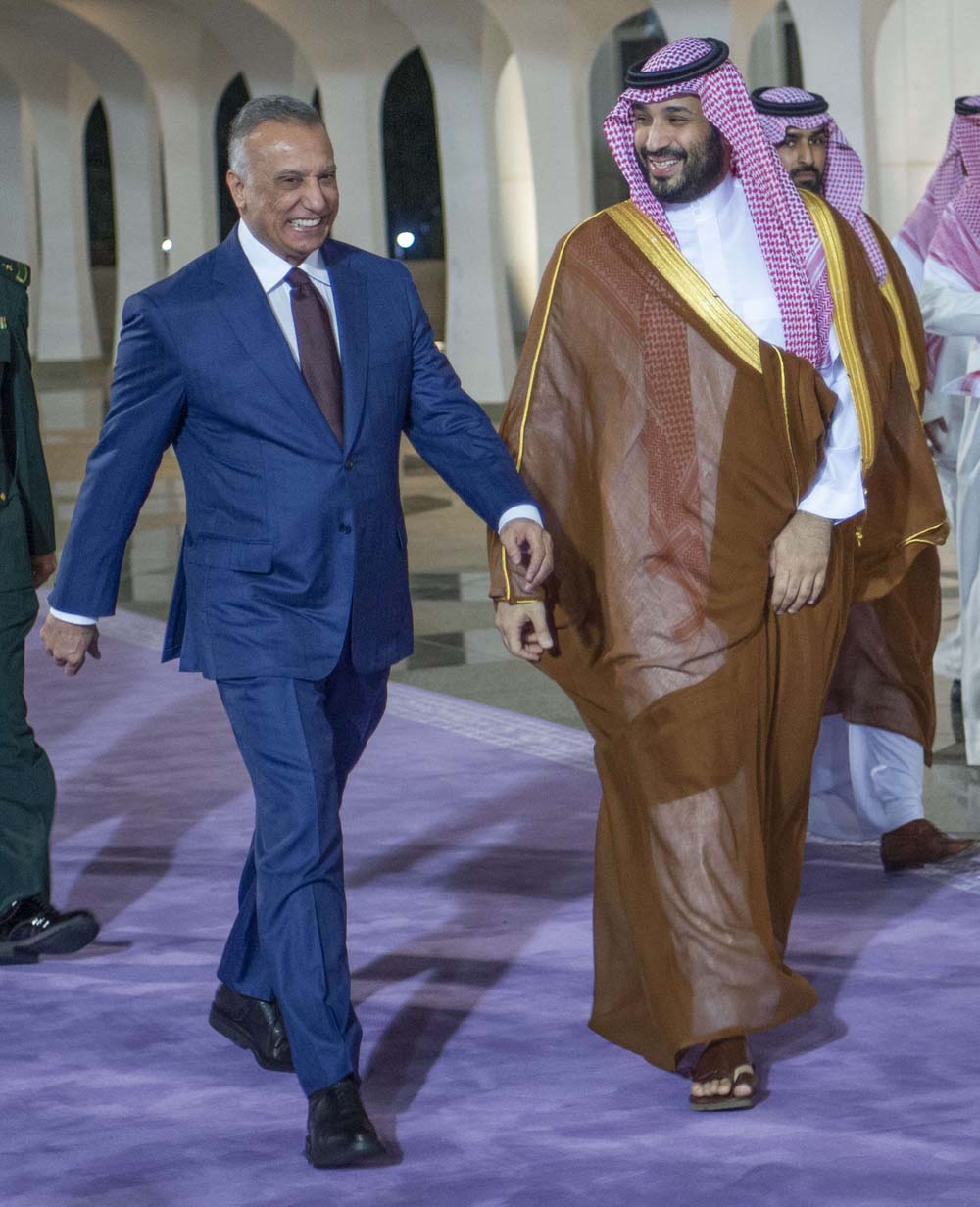 ولي العهد السعودي محمد بن سلمان ورئيس الوزراء العراقي مصطفى الكاظمي في جدة