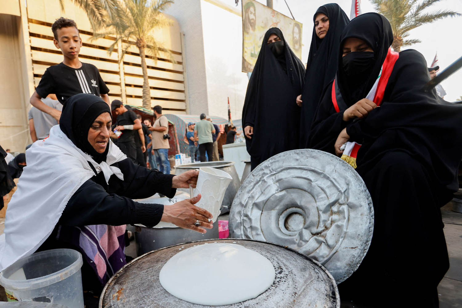 ناشطة من التيار الصدري في احتجاجات بغداد