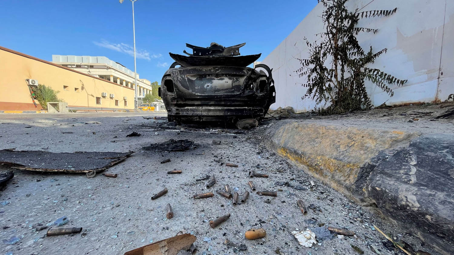 آثار المعارك في طرابلس