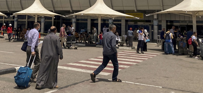 المشي