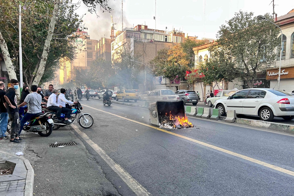 الايرانيون كسروا حاجز الخوف في مواجهة حملة قمع غير مسبوقة