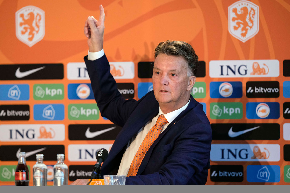 فان خال المدرب الأكبر سناً في المونديال