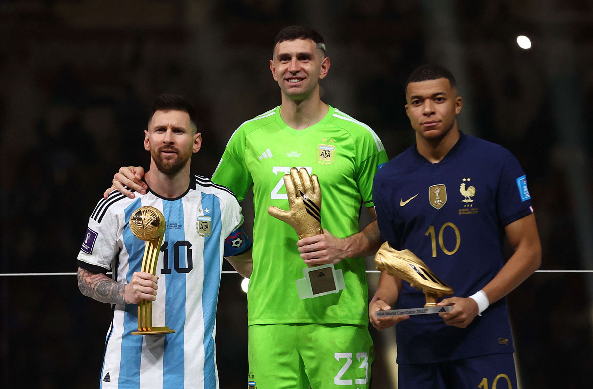الاتحاد الفرنسي يشكو من 'تجاوزات شاذة' في احتفالات المنتخب الأرجنتيني