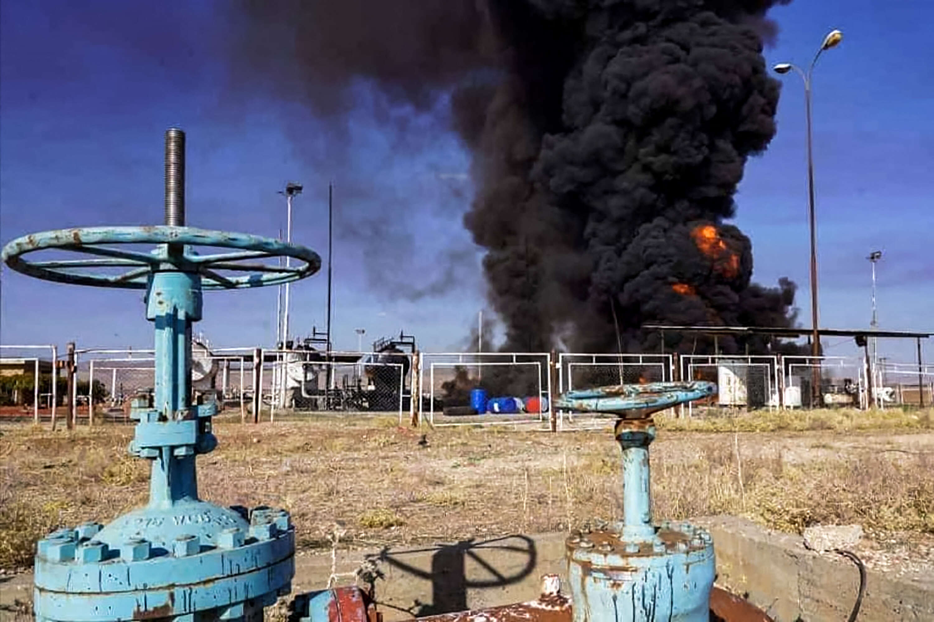 هجوم داعش على عمال النفط السوريين لم يكن الهجوم الأول