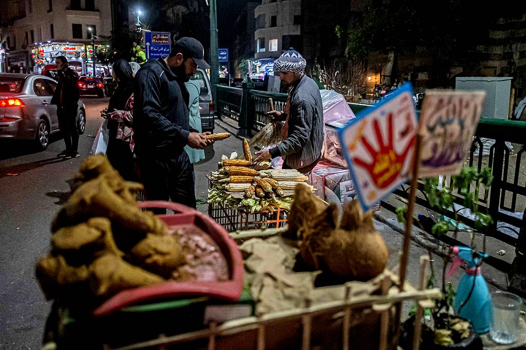 توفير الحاجيات الاساسية بات صعبا في مصر