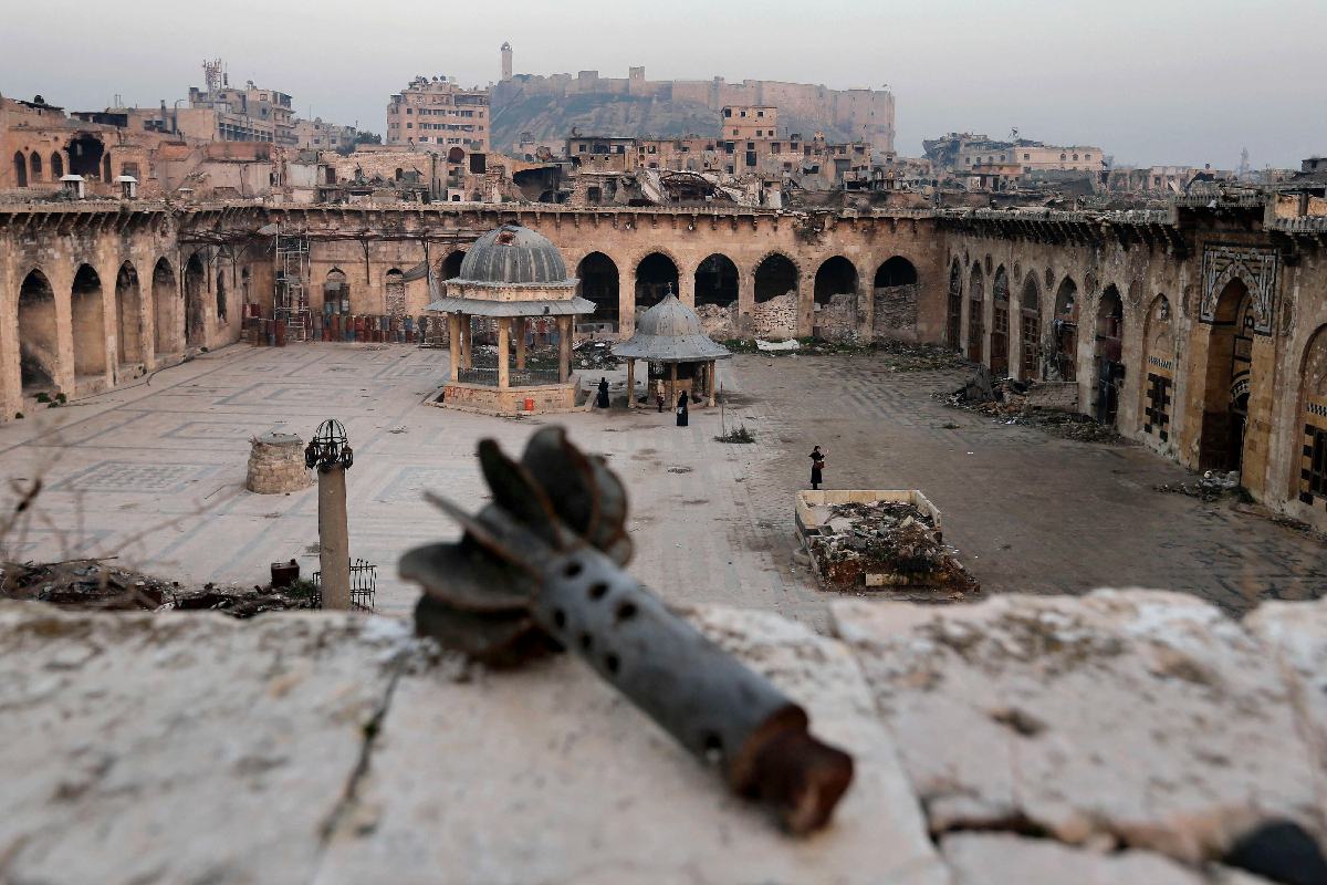 آثار معارك في الجامع الأموي الكبير في حلب (2017)