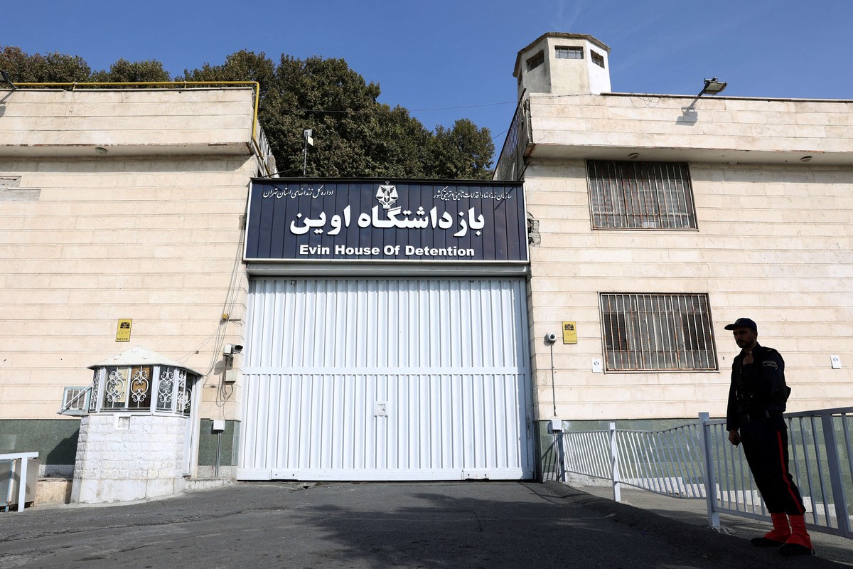 الولايات المتحدة تؤكد التزامها بضمان الإفراج عن الأميركيين المحتجزين في إيران