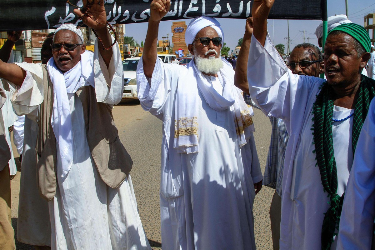 الاسلاميون يسعون للعودة الى الواجهة بدماء السودانيين