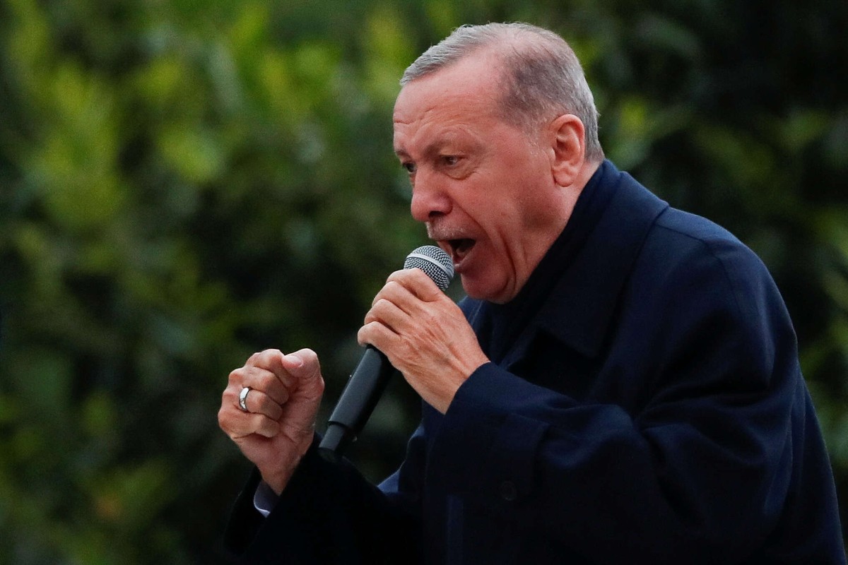 فاز أردوغان وخسرت تركيا
