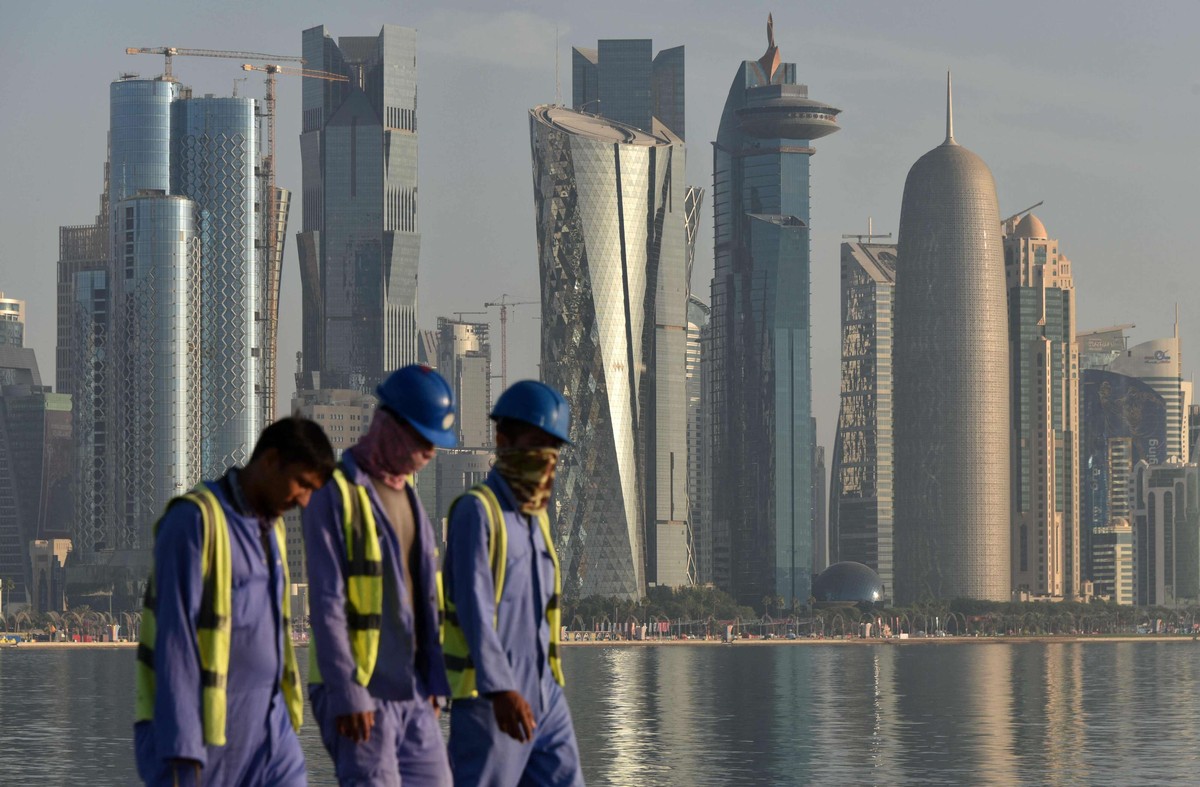 قطر اتخذت اجراءات مهمة لتحسين وضع العمالة الأجنبية لكن خبراء يرونها غير كافية